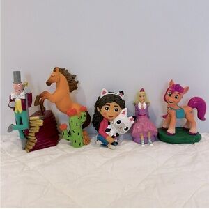 Custom listing: @elleessescloset